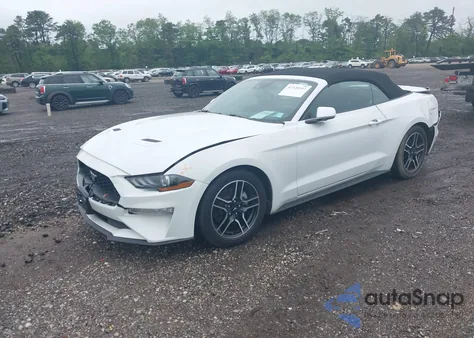 2022 Ford Mustang Ecoboost Premium z USA, uszkodzony, nr VIN 1FATP8UH3N5104988